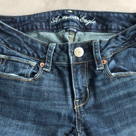 American Eagle Skinny Kick Stretch Jeans size 2 - Picture 6 of 8